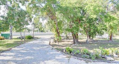 Camperdown Home And Acreage